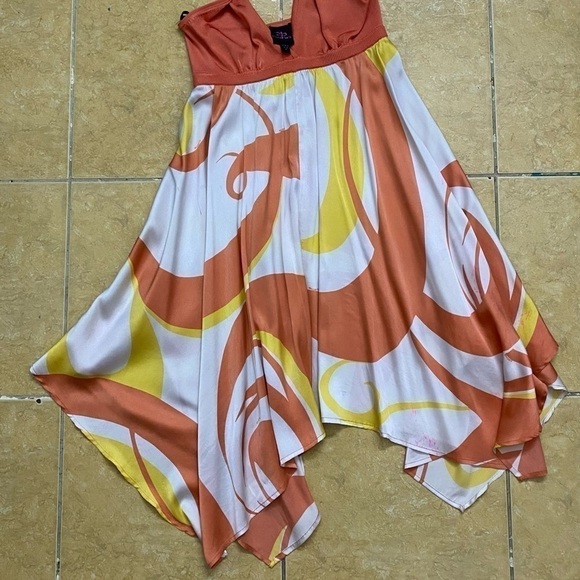 2B Bebe Casual Dress size M - Picture 2 of 4